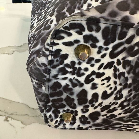 Tommy Bahama cheetah print purse bag - Picture 3 of 10